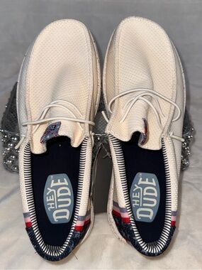 Hey Dude White/Red/Navy/Stars (Style 45427-94S) Wally Americana Mesh Men’s Sz 9